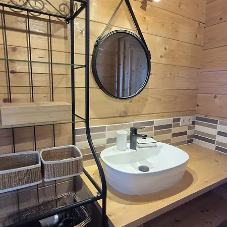 Duplex Spacieux Avec Terrasse Sud Et Animaux Admis - Fr-1-836-1 Appartement *